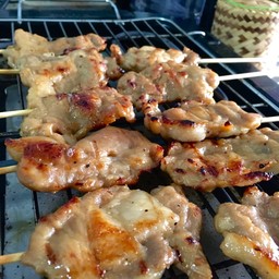 หมูปิ้ง ฮ้อนๆ