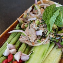 น้ำตกหมู