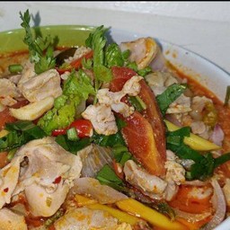 @1 . ต้มยำไก่ น้ำข้นปริมาณพิเศษหม้อไฟ+ข้าวสวย 1 ถุง