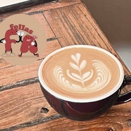 Fellas.coffee @soi tonson - ชื่อเดิมSame coffee ซอย ต้นสน
