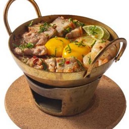 มาม่าต้มยำหมูหม้อไฟ  MAMA Pork Tom Yum Hot Pot