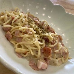 สปาเก็ตตี้ครีมซอส