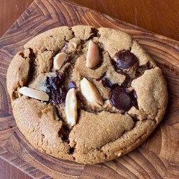 Almond Chocchip Soft Cookie