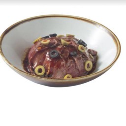 Raw Beef with Olives ข้าวเนื้อมะกอก
