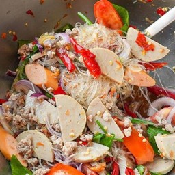 ยำรวมวุ้นเส้น