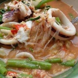 สุกี้น้ำปลาหมึก