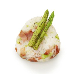 เบคอนหน่อไม้ฝรั่ง.