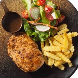 สเต๊กไก่ ซอสพริกไทยดำ