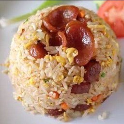 ข้าวผัดกุนเชียงหมู