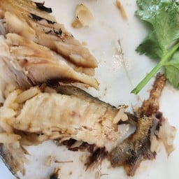 ข้าวผัดน้ำพริกปลาทู