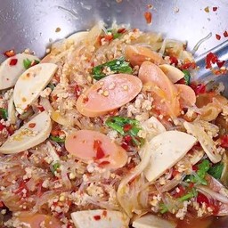 ยำวุ้นเส้น (มีถ้วย ตะเกียบ ช้อน พร้อมทาน)