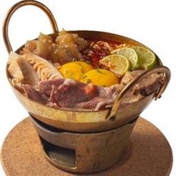 มาม่าต้มยำเนื้อหม้อไฟ MAMA Tom Yum Hot Pot