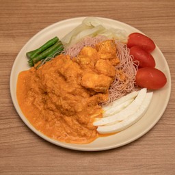 เส้นหมี่ข้าวกล้องน้ำยาแซลมอน