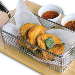 ปีกไก่ทอดน้ำปลา
