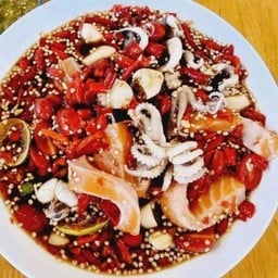 16 แซลมอน+หมึกสาย