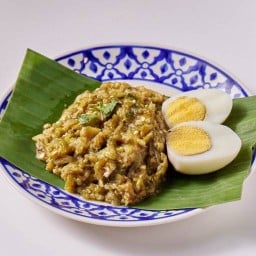 ตำมะเขือ + ไข่ต้ม