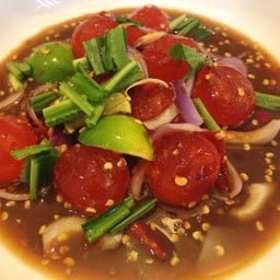 ยำไข่แดงเค็ม