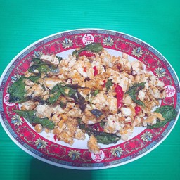 กะเพราเต้าหู้หมูสับ Vegan