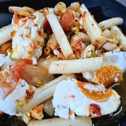 ตำไหลบัวไทยไข่เค็ม