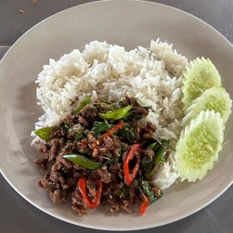 ร้านพีพีอาหารตามสั่ง ข้างสะพานแม่น้ำตาปี