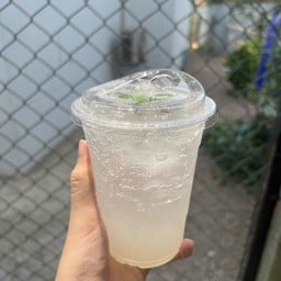 ลิ้นจี่โซดา