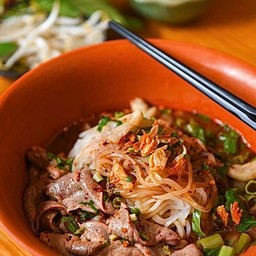 เตี๋ยวเรือหมู-ตับหมก