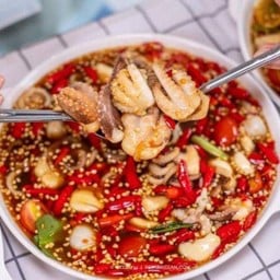 8 ยำหมึกสาย