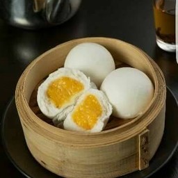 ซาลาเปาไส้ครีม