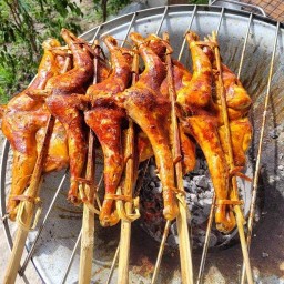 ร้านไก่ย่างเขาสวนกวาง-บ้านบึง บ้านบึง