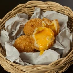 เผือกทอดไส้ไหล*