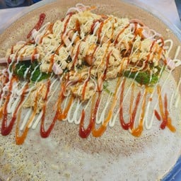 ยำสาหร่าย+ไส้กรอก+ปูอัด+หมูหยอง