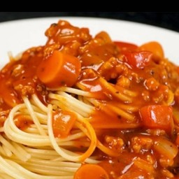 สปาเก็ตตี้ซอสมะเขือเทศ ซอสแดง (โบโลเนสหมู)