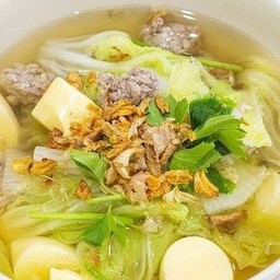 แกงจืดเต้าหู้หมูเด้งผักกาดขาว