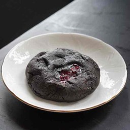 Black cocoa raspberry