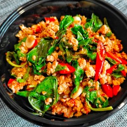 หมูผัดพริกเผาราดข้าว