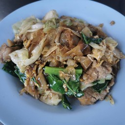 ผัดซีอิ๊วเส้นใหญ่หมูหมักใส่ถุง