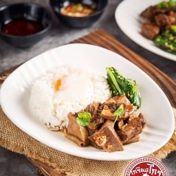 ข้าวหน้าหมูตุ๋น