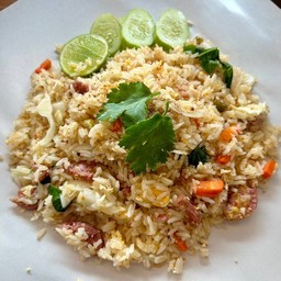 ข้าวผัดแหนม