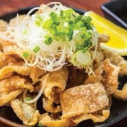 30.หนังไก่ทอดพอนสึ