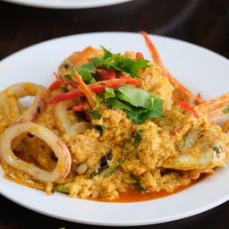 ทะเลผัดผงกะหรี่