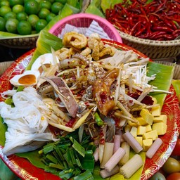 ตำถาดทะเล (แถมถาดกลับบ้านนะค่ะ)