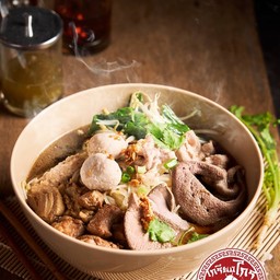 ก๋วยเตี๋ยวหมู (พิเศษ)