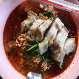 มาม่า ต้มยำหมูกรอบ