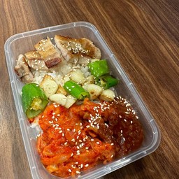 เซทข้าวหมูสามชั้นเกาหลี มิโสะซุป