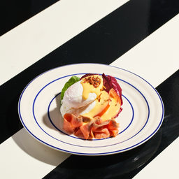 Smoked salmon & eggs benedict