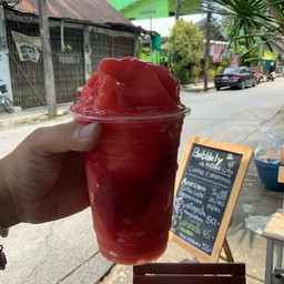 สตรอว์เบอร์รี่ปั่น