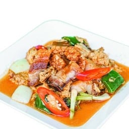 :หมูกรอบผัดผงกะหรี่