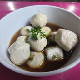 ลูกชิ้นหมูนายฮั่งเพ้งลวก