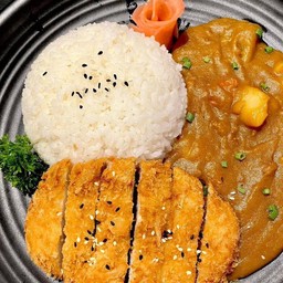 ข้าวแกงกะหรี่ญี่ปุ่น-หมูทอดทงคัตสึ
