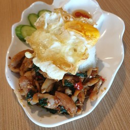 ข้าวกะเพราไก่